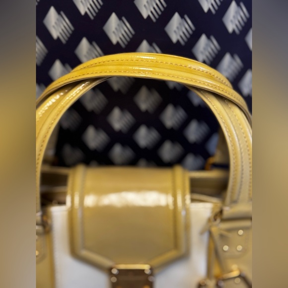 LOUIS VUITTON Vernis Cruise line Sac Picolour Hand Bag Beige/yellow - Picture 8 of 14